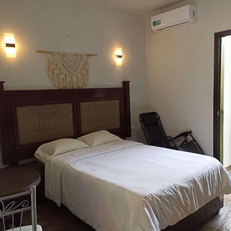 Hotel & Hostal 230 バリャドリッド エクステリア 写真